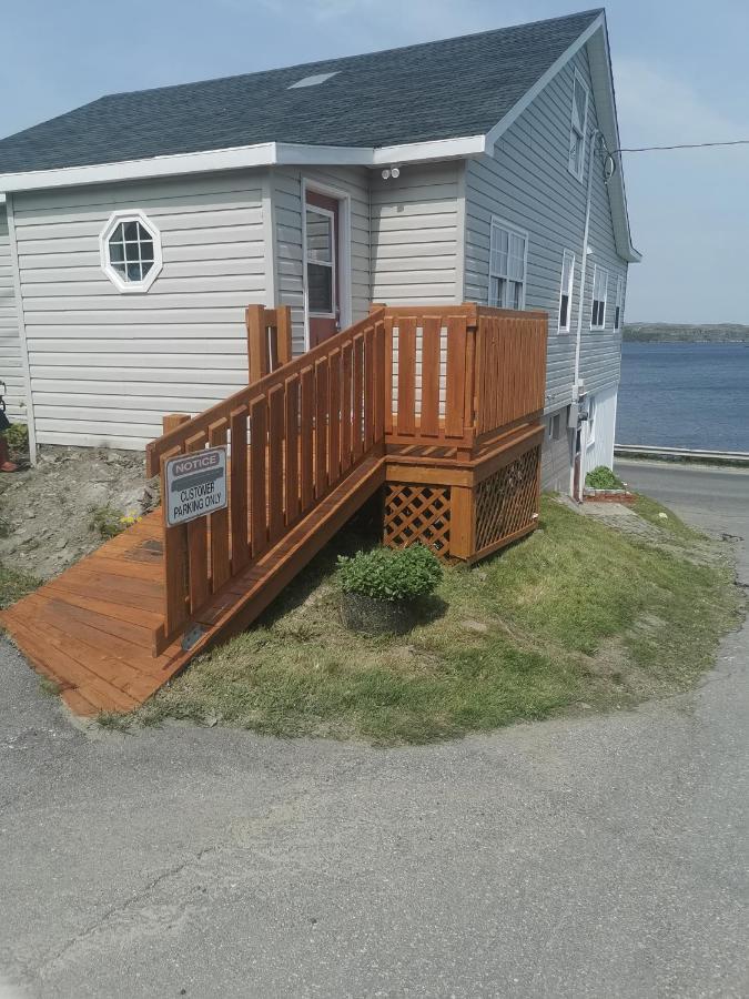 Starboard Side Guest House Channel-Port aux Basques Exteriör bild