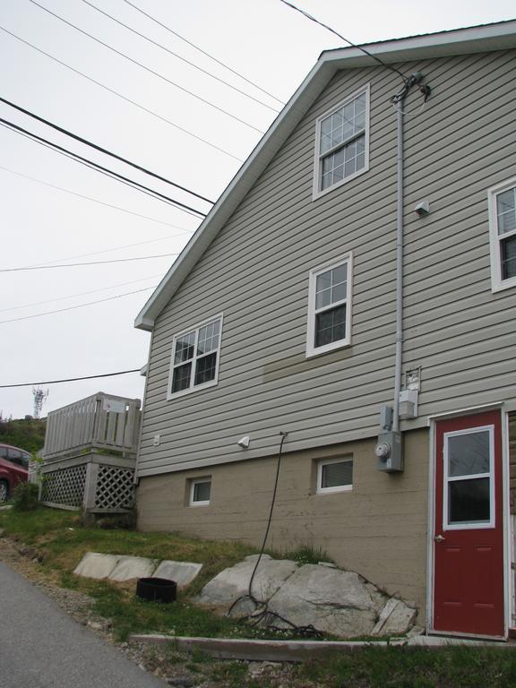Starboard Side Guest House Channel-Port aux Basques Exteriör bild